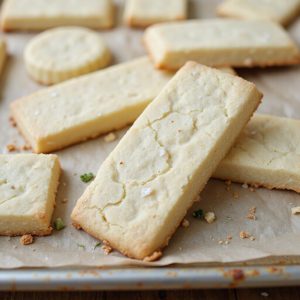 classic scottish buttery shortbread cookies
