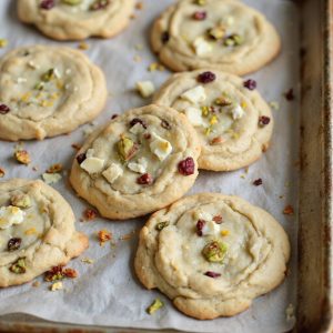 white chocolate cranberry pistachio shortbread