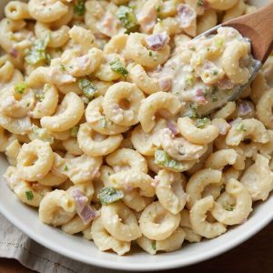 macaroni salad minus mustard